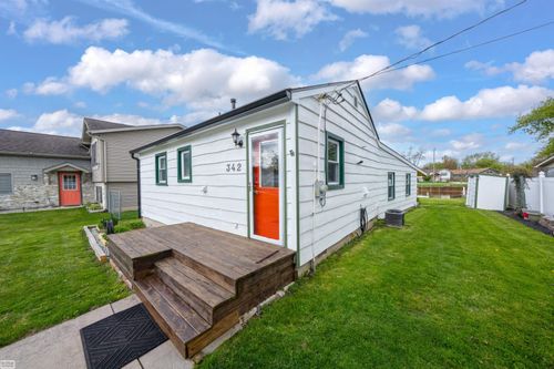 342 S Mary St, Marine City, MI, 48039-1652 | Card Image
