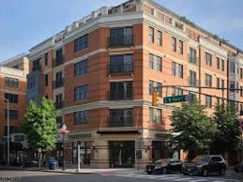 40 Park Ave, Morristown, NJ, 07960-4772 | Card Image