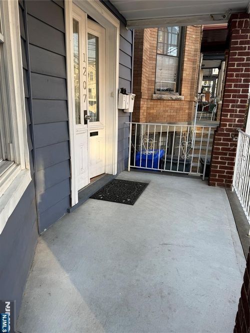 1207 Central Ave, Union City, NJ, 07087-3121 | Card Image