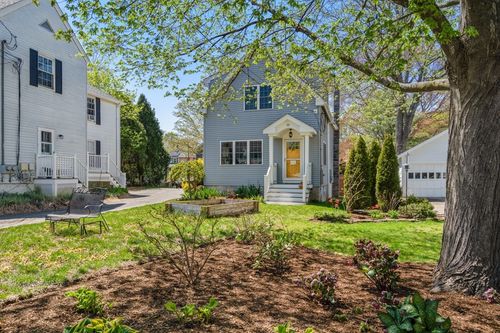 29 Pearl St, Natick, MA, 01760-4813 | Card Image