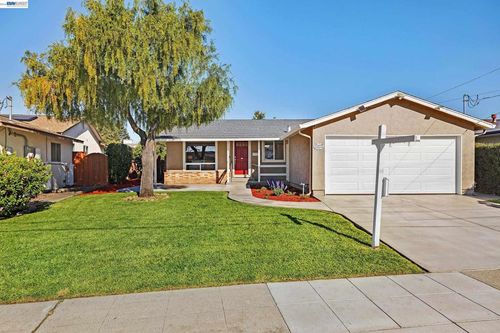35914 Rosewood Dr, Newark, CA, 94560-1835 | Card Image