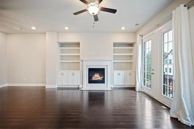 1505 Slopeside Loop, Townhouse with 4 bedrooms, 4 bathrooms and 2 parking in Smyrna GA | Image 9