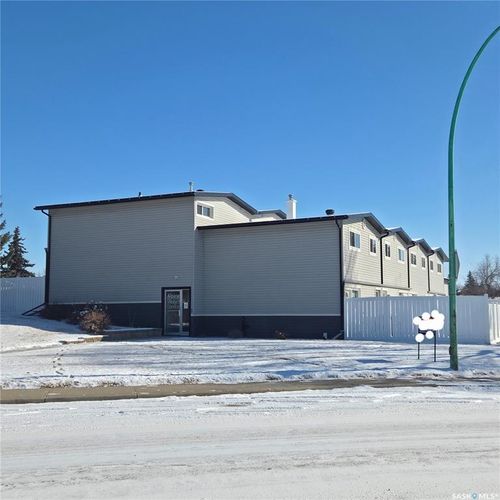 17-1292 Gordon Rd, Moose Jaw, SK, S6H3E5 | Card Image