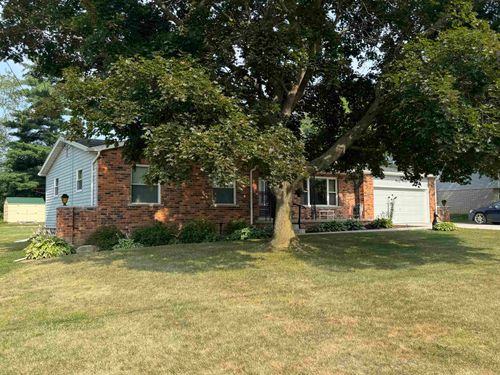9090 Meadowland Drive, Grand Blanc Charter Township, MI, 48439 | Card Image