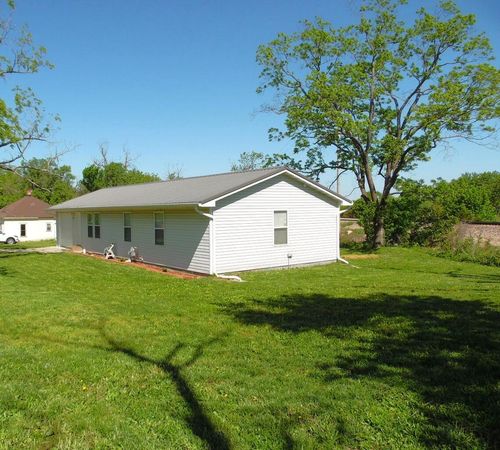422 E South St, Mansfield, MO, 65704-8295 | Card Image