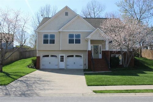 24 Maple Grove Dr, Adairsville, GA, 30103-3062 | Card Image