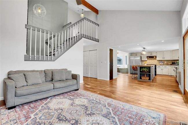 UPPER HALL/LOFT OVERLOOKS GREATROOM | Image 15