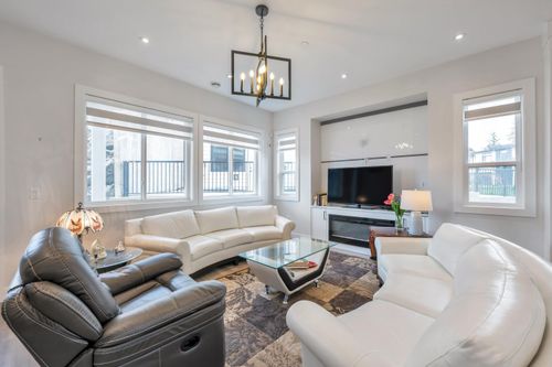 46077 Crestview Dr, Chilliwack, BC, V2R6G4 | Card Image