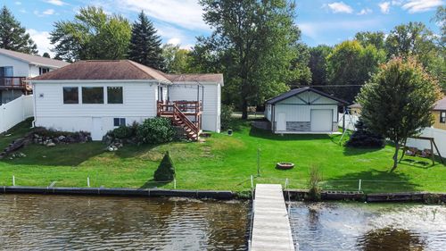 130 Lakeside Dr, Walkerton, IN, 46574 | Card Image