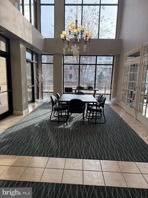 unit-101-10328 Sager Ave, FAIRFAX, VA, 22030-3568 | Card Image