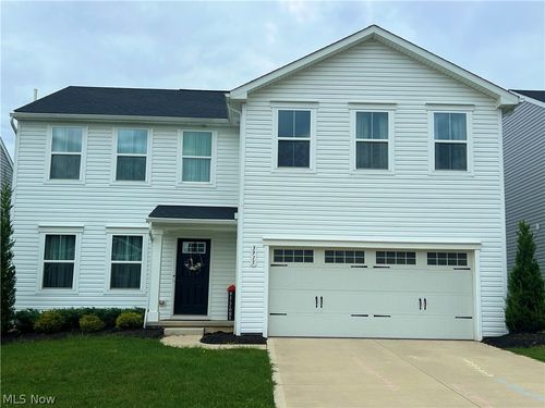 3915 Higgins Dr, Norton, OH, 44203-5512 | Card Image