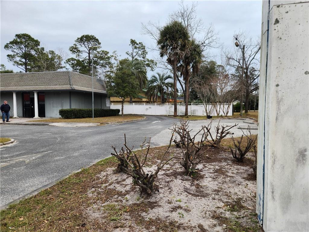Commercial Sale in Folkston 2