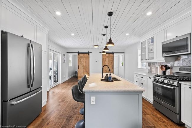 210 King St E, House other with 3 bedrooms, 2 bathrooms and 2 parking in Atwood ON | Image 13