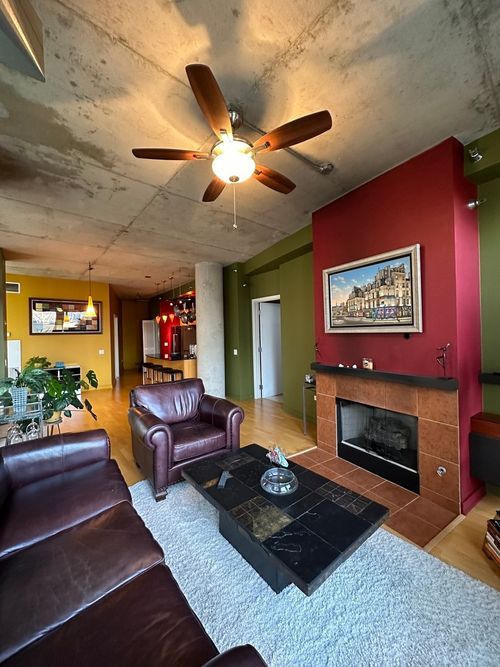 apt-807-720 Larrabee St, Chicago, IL, 60654-5060 | Card Image