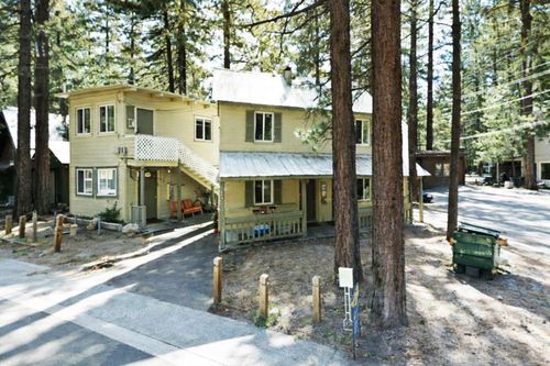 3121 Pasadena Ave, South Lake Tahoe, CA, 96150-7982 | Card Image