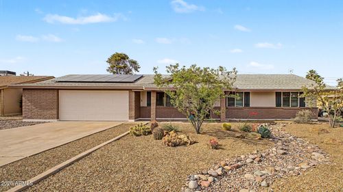 3910 E Shangri La Rd, Phoenix, AZ, 85028-2821 | Card Image