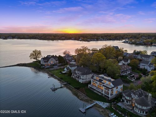 4 Little Cove Ln, Old Greenwich, CT, 06870-2124 | Card Image