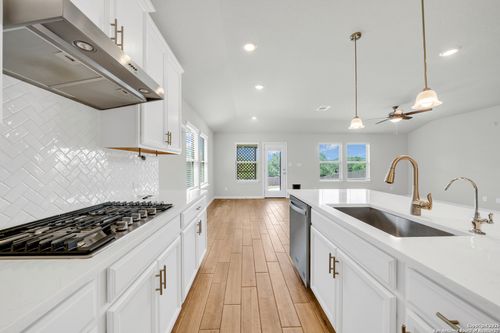 10206 Juniper Oaks, Boerne, TX, 78006-2491 | Card Image