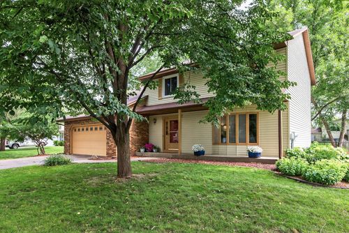 10279 Winter Pl, Eden Prairie, MN, 55347-4658 | Card Image