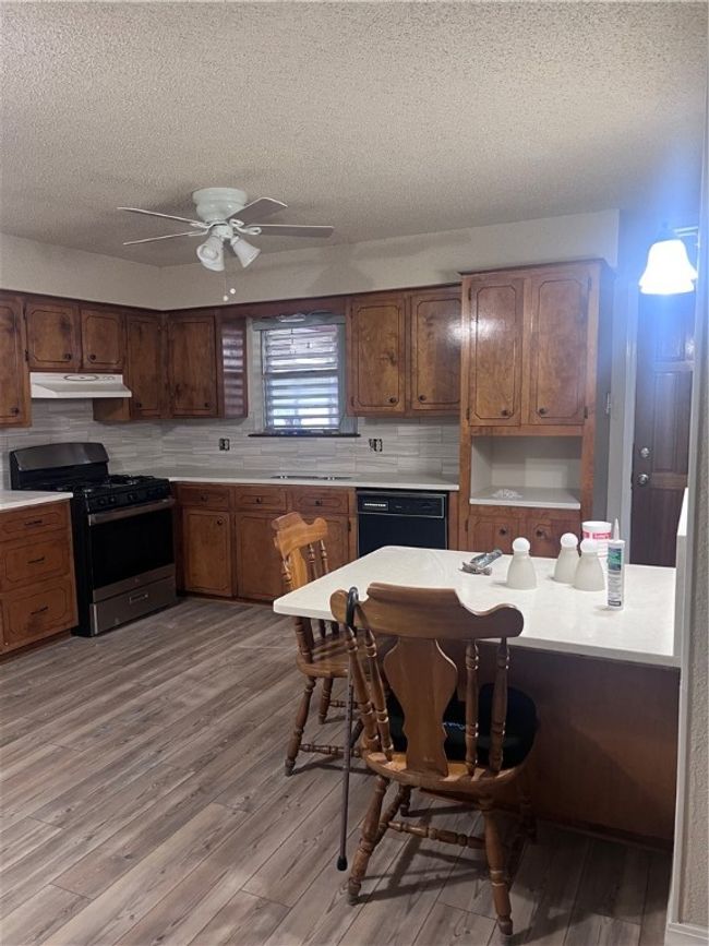 806 Dakota St, House other with 4 bedrooms, 3 bathrooms and 4 parking in Robstown TX | Image 8
