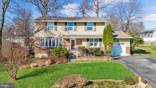 2605 Cayuga Rd, WILMINGTON, DE, 19810-1107 | Card Image