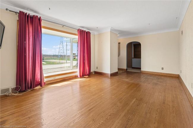 206 Johnston St, House other with 4 bedrooms, 2 bathrooms and 5 parking in Port Colborne ON | Image 6