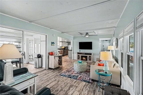 81 Sun Cir, FORT MYERS, FL, 33905-3141 | Card Image