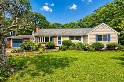 14 Veeder Dr, East Falmouth, MA, 02536-5946 | Card Image