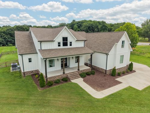 579 Buddy Rd, Burns, TN, 37029-5010 | Card Image