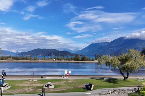320-378 Esplanade Ave, Harrison Hot Springs, BC, V0M1A3 | Card Image