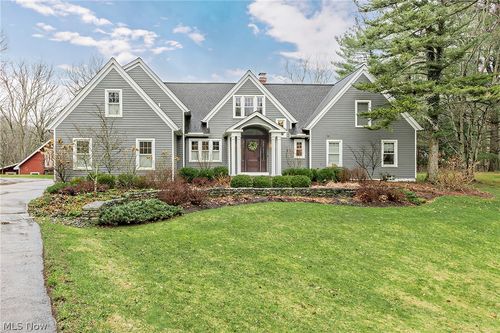 449 N Main St, Chagrin Falls, OH, 44022-2519 | Card Image