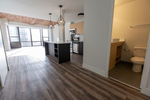 apt-825-1749 N Wells St, Chicago, IL, 60614-5825 | Card Image
