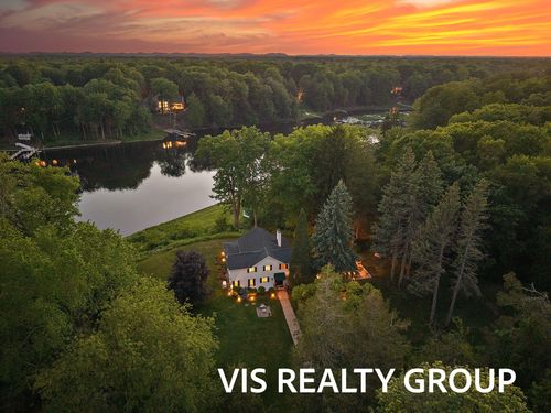 7265 Walker Rd, Spring Lake, MI, 49456-9630 | Card Image