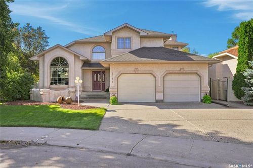 1719 Clive Bay E, Regina, SK, S4V2R8 | Card Image