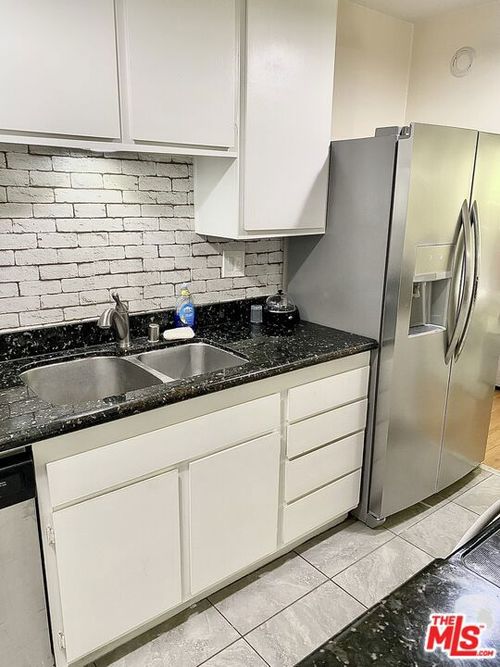 102-6526 Ocean Crest Dr, Rancho Palos Verdes, CA, 90275-5465 | Card Image