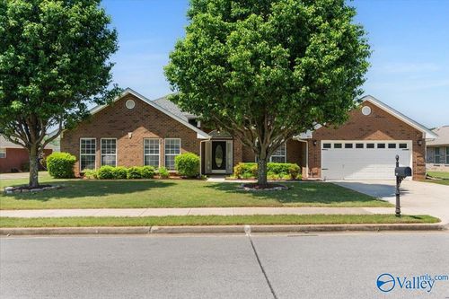 509 Summer Cove Cir Nw, Madison, AL, 35757-7584 | Card Image