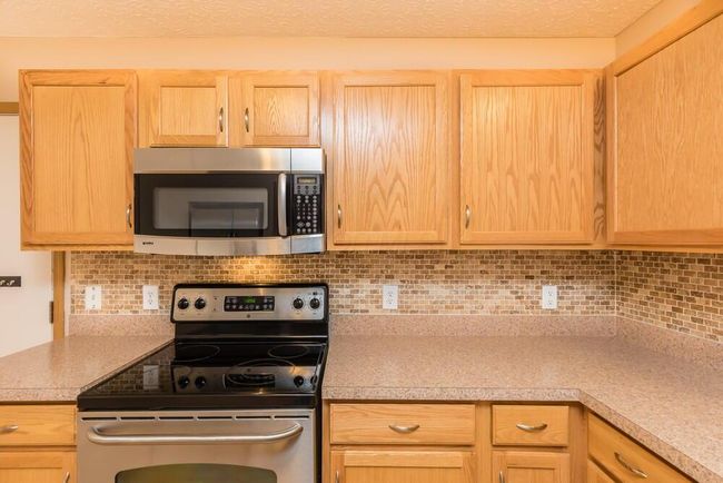 5975 Pennington Creek Dr, Condo with 3 bedrooms, 3 bathrooms and null parking in Dublin OH | Image 20