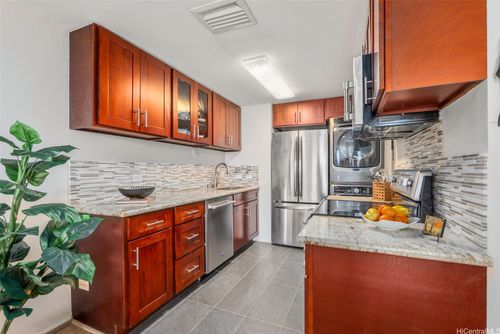 802-700 Richards St, Honolulu, HI, 96813-4617 | Card Image
