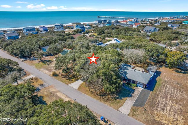 209 Sellers St, House other with 3 bedrooms, 2 bathrooms and null parking in Oak Island NC | Image 35