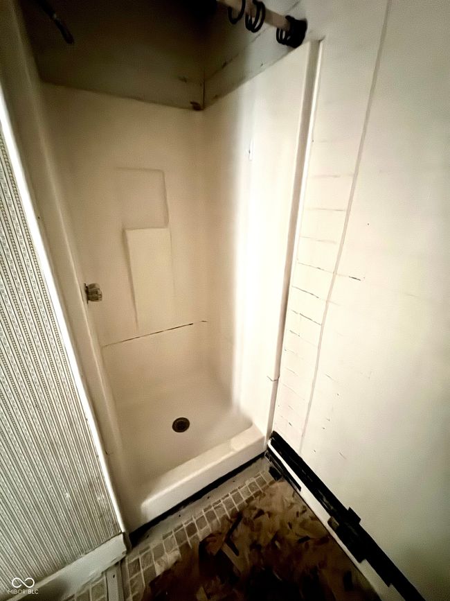 #3 bathroom | Image 18