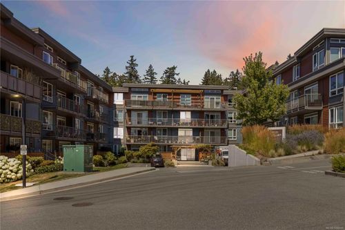 215-110 Presley Pl, Victoria, BC, V9B0Z1 | Card Image