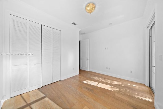 B - 464 Fernwood Rd, Townhouse with 3 bedrooms, 3 bathrooms and null parking in Key Biscayne FL | Image 26