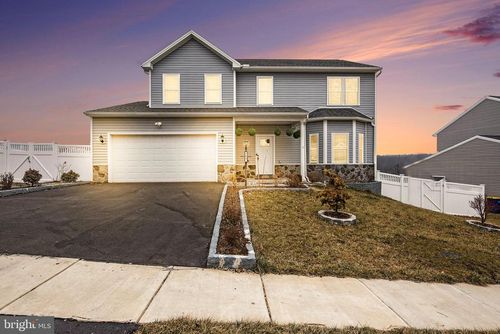 165 Champions Dr, YORK HAVEN, PA, 17370-8950 | Card Image