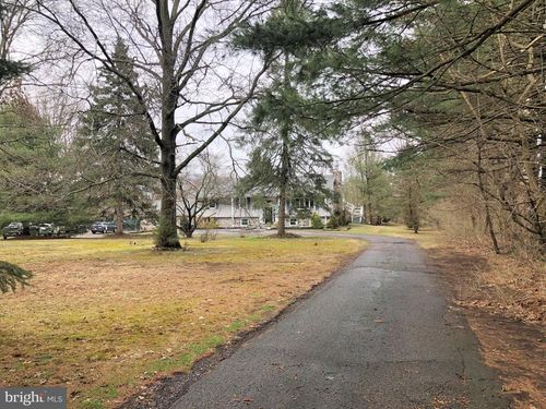 30 2nd St, SCHWENKSVILLE, PA, 19473-1149 | Card Image