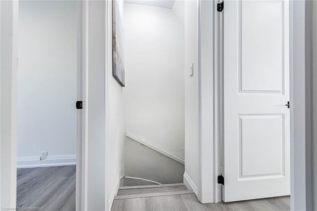 135 East Ave N, House other with 3 bedrooms, 2 bathrooms and 2 parking in Hamilton ON | Image 20