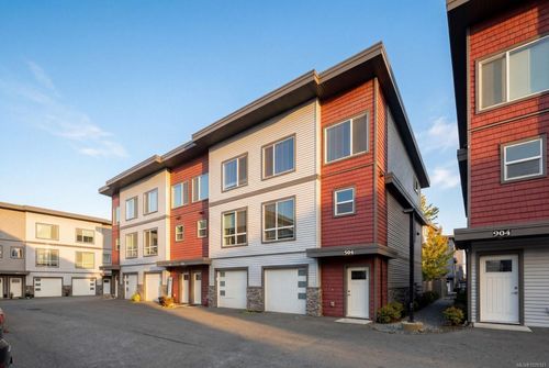 504-3351 Luxton Rd, Langford, BC, V9C0P2 | Card Image