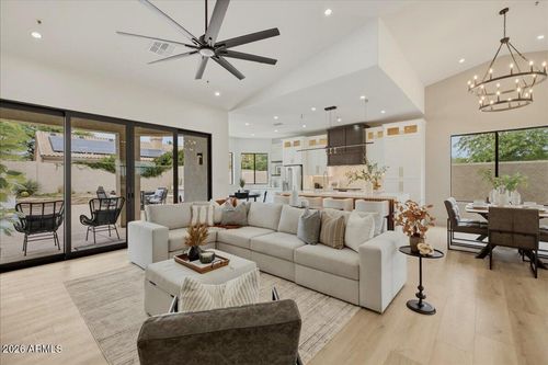 9034 E Helm Dr, Scottsdale, AZ, 85260-2704 | Card Image