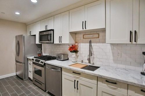 apt-111-17168 Newhope St, Fountain Valley, CA, 92708-8219 | Card Image