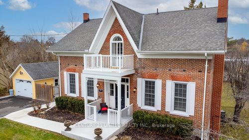 33 Bridge St S, Hastings, ON, K0L1Y0 | Card Image