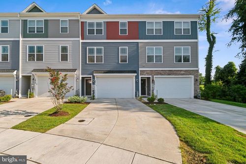 7811 Wolf Run Ln, SEVERN, MD, 21144-1976 | Card Image